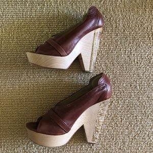 Chloe Brown Leather Lucite